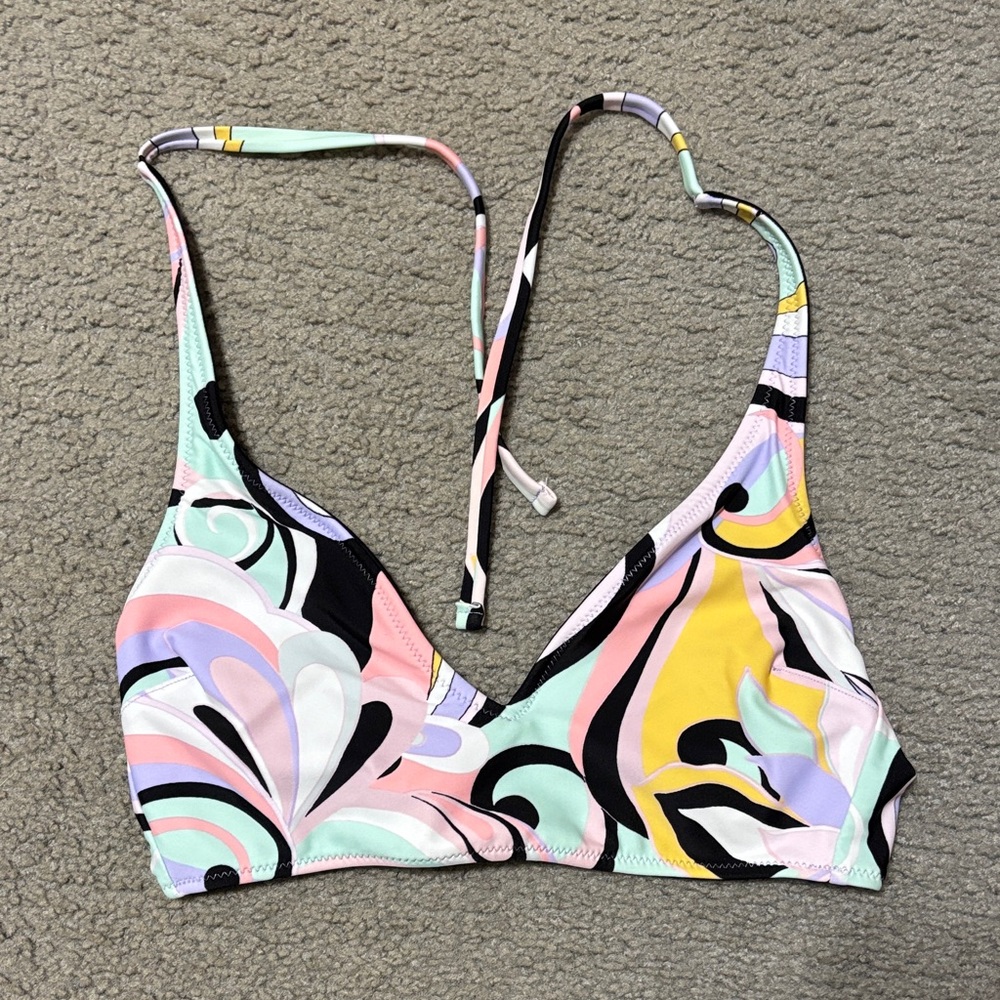 🔆 2 for $6 🔆 Reversible bikini top